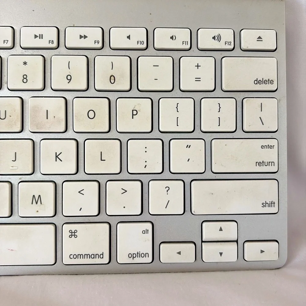 Apple Wireless Magic Keyboard Bluetooth Silver White Computer Accessory